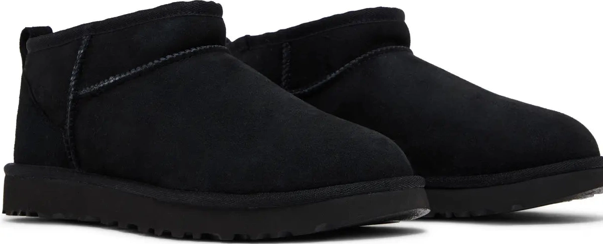 W UGG Classic Black Ultra Mini 0724